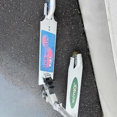 折りたたみ式キックボードの画像