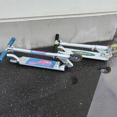 折りたたみ式キックボードの画像