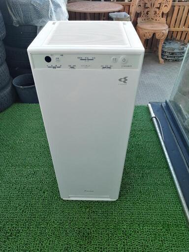 ダイキン 加湿空気清浄機 MCK40X-W【2021年製】 暮らしの空気をいつでも快適に。加湿ストリーマ空気清浄機