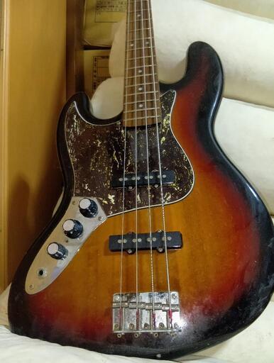 【けいおん！】秋山澪モデル　 レフティジャズベース実物大　月末値下げ中！ けいおん！】秋山澪モデルジェズベース レフティ