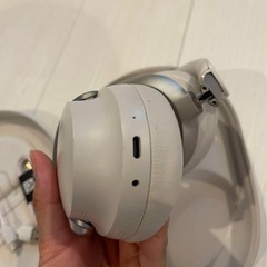 Bose ヘッドホンBluetooth ベージュ の画像