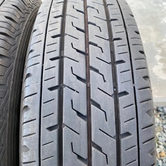 195/80R15 107/105N LT ブリヂストン 夏タイヤ4本 溝有 ハイエース キャラバン ECOPIA R710 BRIDGESTONE バリ山 車検対応品の画像
