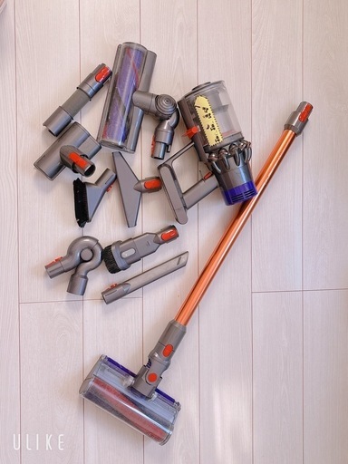 【ジャンク品】Dyson Cyclone V10 Fluffy 掃除機 本体 Amazon.co.jp: Dyson Cyclone V10 Fluffy : ホーム＆キッチン