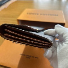 正規品
ルイヴィトン財布の画像