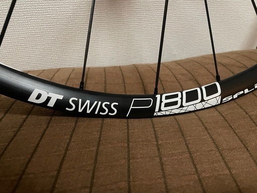 DTSWISS P1800 クリンチャー チューブレスレディ