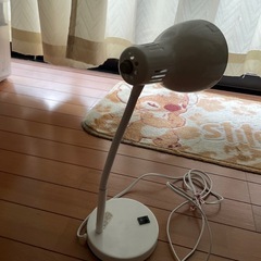 電気スタンドの画像