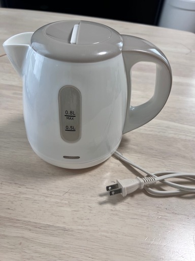 電気ケトル 湯沸かし器 0.8L JSTN-EK10-WH (コメ兵) 東札幌の