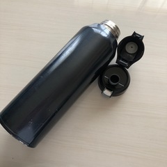 最終お値下げ😊 保冷専用の水筒の画像