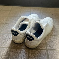 アディダス　スニーカー　28センチの画像