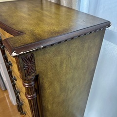 猫足　アンティーク家具お渡し先決定の画像