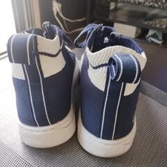 　LACOSTE　ハイカットスニーカーの画像