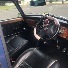 車検8年4月ローバーミニの画像