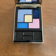 YSLアイパレットの画像