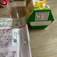 お菓子、ドリンクまとめ売りの画像