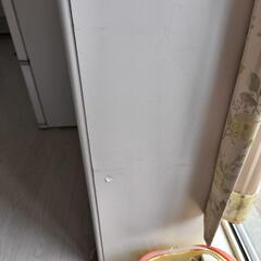 白いキャビネットです。の画像