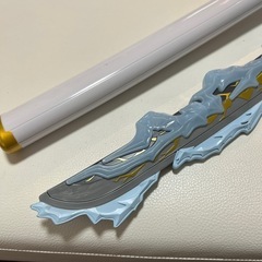 鬼滅の刃　善逸　おもちゃ　サウンド日輪刀の画像