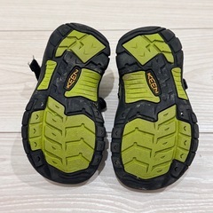 KEEN キッズサンダル 16cmの画像