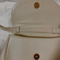 【最終値下げ！イブサンローラン　ヴィンテージショルダーバック】の画像