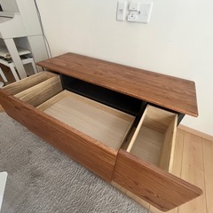 LOWYAテレビ台の画像