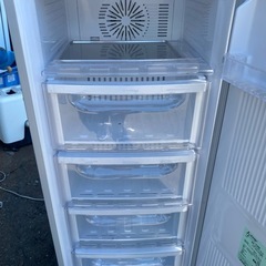 三菱電機　ノンフロン冷凍庫　MF-U12Y-S形の画像