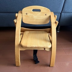 木製ベビーローチェア　折りたたみテーブル付き　の画像