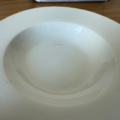 皿（陶器）の画像
