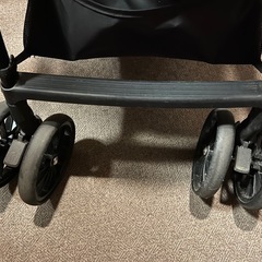 combi Acbee plus AO 限定カラー B型ベビーカーの画像
