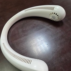 【涼しい】ネックファン★充電式の画像