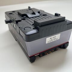 スワップバッテリー  動画カメラアクセサリー　 Bebob　/  Hot Swap Adapter for V-Mount Cameras ML-120V/V    Vマウントバッテリーでホットスワップ可能です。 （電源を落とさずバッテリー交換が可能）の画像