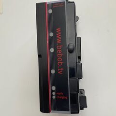 スワップバッテリー  動画カメラアクセサリー　 Bebob　/  Hot Swap Adapter for V-Mount Cameras ML-120V/V    Vマウントバッテリーでホットスワップ可能です。 （電源を落とさずバッテリー交換が可能）の画像