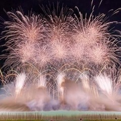 いたばし花火大会  陸上競技場席パイプ椅子2名の画像