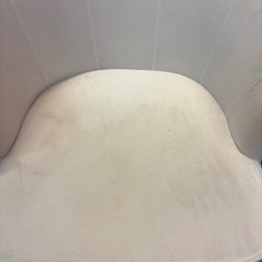 早い方優先　シェル型椅子の画像