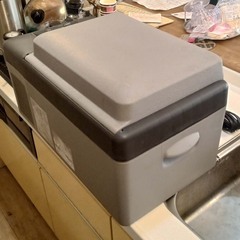 アイリス車載対応冷蔵冷凍庫　PCR-20U　1シーズン使用の画像