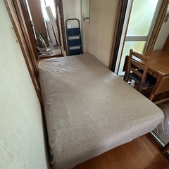 無印良品　MUJI 足つきマットレス　セミダブル　の画像
