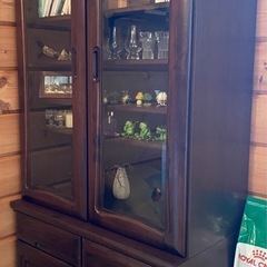 タンス　食器棚
の画像