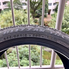 BRIDGESTONE BLIZZAK VRX 19インチ　    の画像
