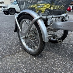 9万 武田産業　大人三輪車　ナチュラルフロー　シルバー　三輪自転車　の画像