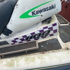 ジェットスキー不動車の画像