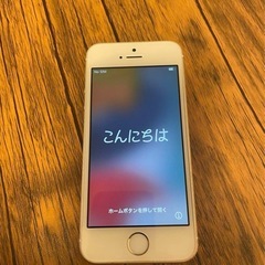 Apple 初代 iPhone SE ゴールド スマホの画像