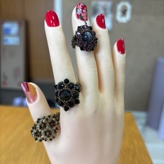 ビーズの指輪⭐︎10個！の画像