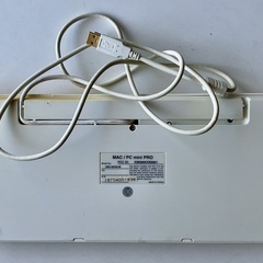 iPadでも使える かなり昔の古いUSBキーボード(有線接続) MAC/PC両用の画像