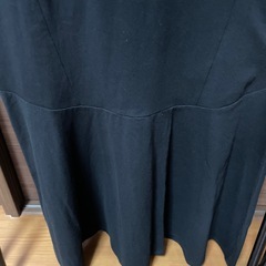 Vネックマーメイドワンピース　ブラックの画像