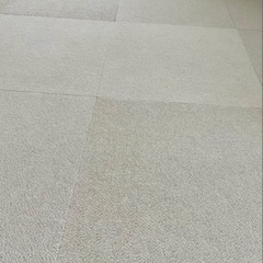 サンゲツ タイルカーペット 50×50 アイボリー系 15枚 差し上げます。の画像