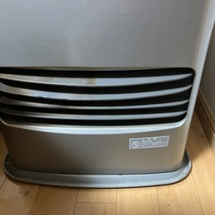 石油ファンヒーター、ポリタンク譲りますの画像