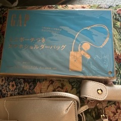 GAP スマホホルダー　リップ入れ　小物入れ　未開封の画像