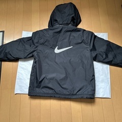 ✔︎NIKE(130サイズ)ジャンパーの画像