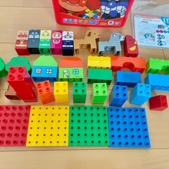 【美品】アンパンマン　はじめてのブロックバケツL
の画像