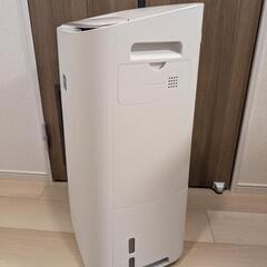【お話中】シャープ 除湿機 兼 加湿空気清浄機 除湿 5L / プラズマクラスター 25000 ハイグレード 10畳 / 空気清浄 21畳 ホワイト KI-LD50-Wの画像