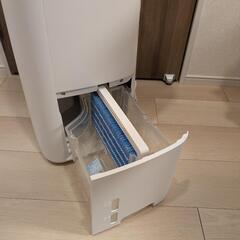 【お話中】シャープ 除湿機 兼 加湿空気清浄機 除湿 5L / プラズマクラスター 25000 ハイグレード 10畳 / 空気清浄 21畳 ホワイト KI-LD50-Wの画像