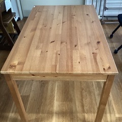 ダイニングテーブル〈IKEA〉【町田市再生家具】251298の画像